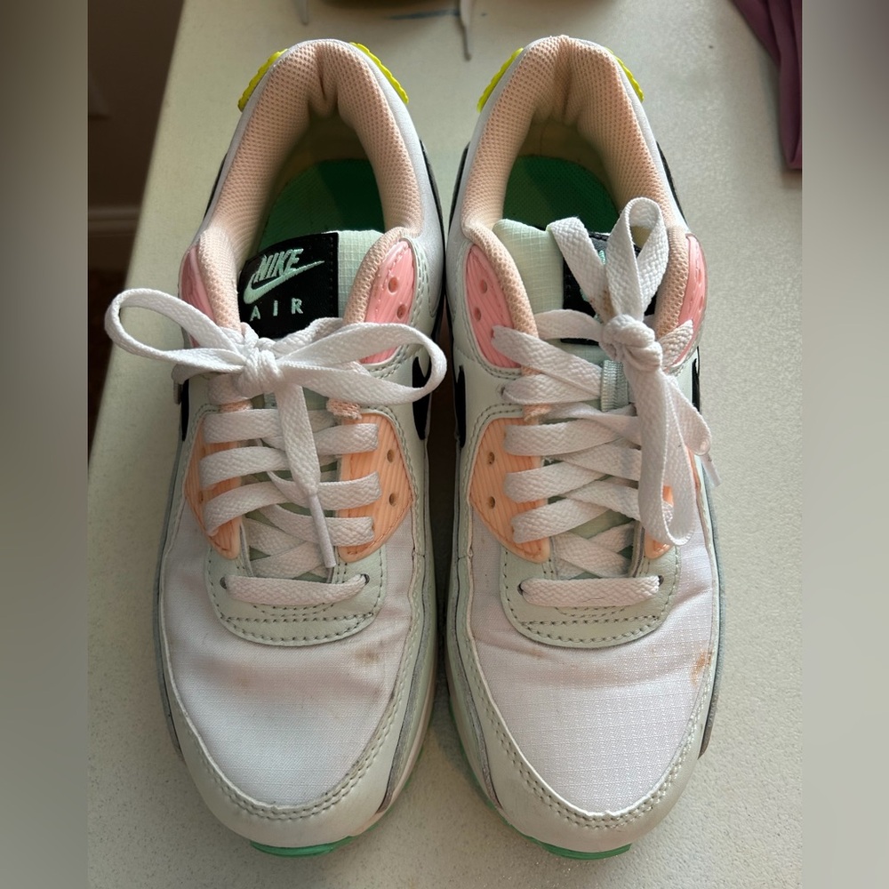 Nike Air Max size 7